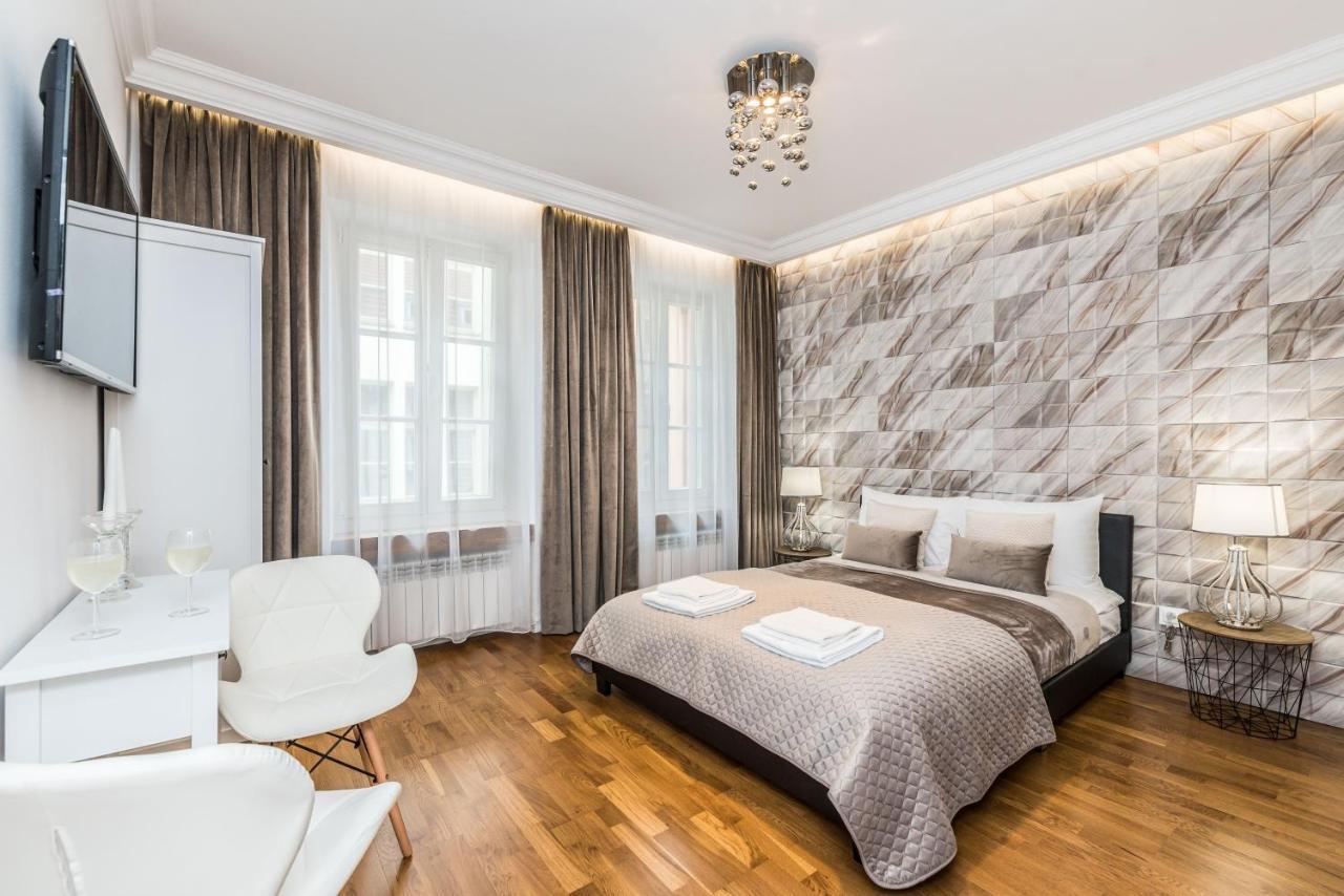 Rent Like Home - Przejscie Garncarskie 10 Wroclaw Bagian luar foto